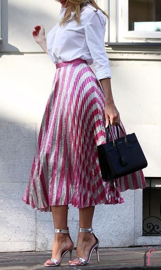 99+ best boho dress ideas, that you'll want to wear over and over again. The best way to add bohemian elements to your casual outfit is by adding some layers and wearing outfits, that are flowing and flouncy. We wanted to make sure we provided you the best of the best, to add a little personality to stand out in a crowd #boho #bohemian #dress #summer #outfits