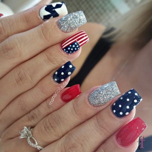 Why not show your patriotism on your fingertips? Here we have 20 cute nail designs for 4th of July 2018 to fall in love with #Nail #NailArt #NailDesigns #4thofJuly #Patriotic