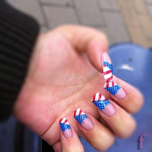 Why not show your patriotism on your fingertips? Here we have 20 cute nail designs for 4th of July 2018 to fall in love with #Nail #NailArt #NailDesigns #4thofJuly #Patriotic