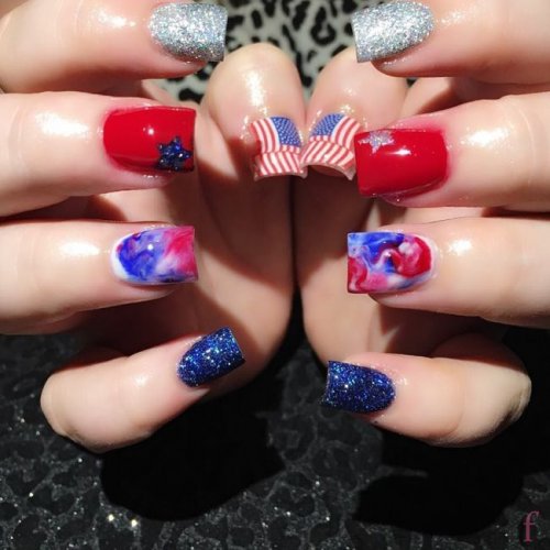 We’ve rounded up some of our favorite and easy 4th of July nail art ideas, so your nails will get more attention than the fireworks! #Nail #NailArt #NailDesigns #4thofJuly #Patriotic