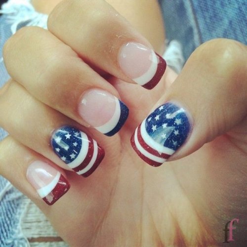 We’ve rounded up some of our favorite and easy 4th of July nail art ideas, so your nails will get more attention than the fireworks! #Nail #NailArt #NailDesigns #4thofJuly #Patriotic