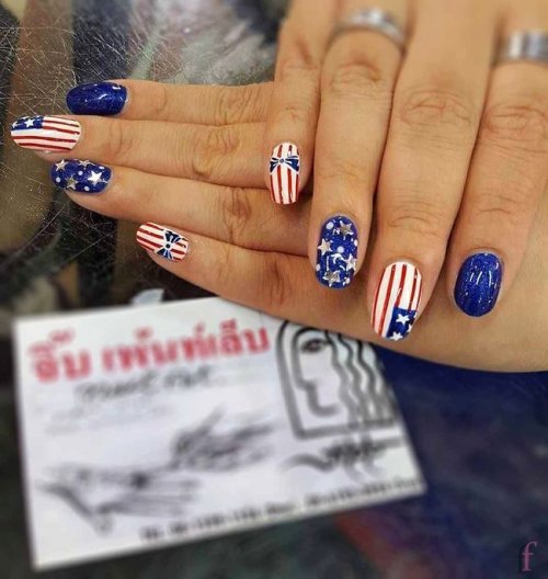 We’ve rounded up some of our favorite and easy 4th of July nail art ideas, so your nails will get more attention than the fireworks! #Nail #NailArt #NailDesigns #4thofJuly #Patriotic
