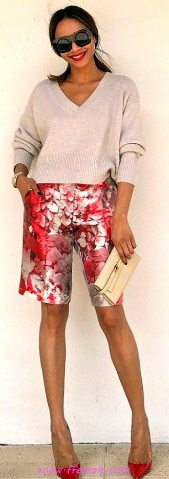 Best fashionable and cute inspiration idea - shorts, floral, cashmere, pumps, sunglasses