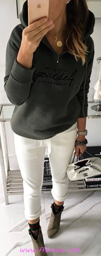 Classic And Trendy Autumn Look - attractive, street, trendsetter, graceful
