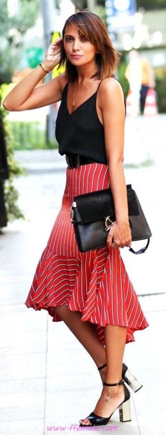 Finest - beautiful and relaxed wardrobe - model, woman, attractive, black, red, handbag