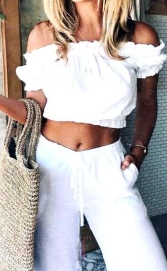 Finest - furnished and relaxed inspiration idea - fashion, offshoulder