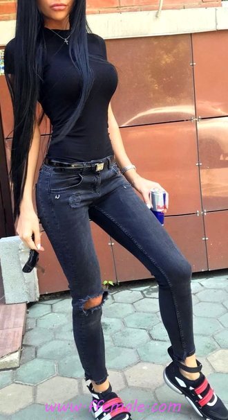 Glamour And Top Wardrobe - model, posing, modern, inspiration