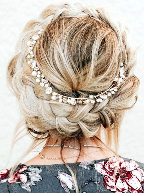 Gorgeous Bridal Haircut - weddinghairstyle, hairstylist, bridalhairpiece