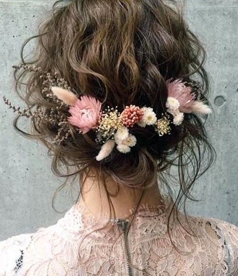 Romantic Hair Style - instadaily, bridalhairaccessories, weddinginspiration, engaged