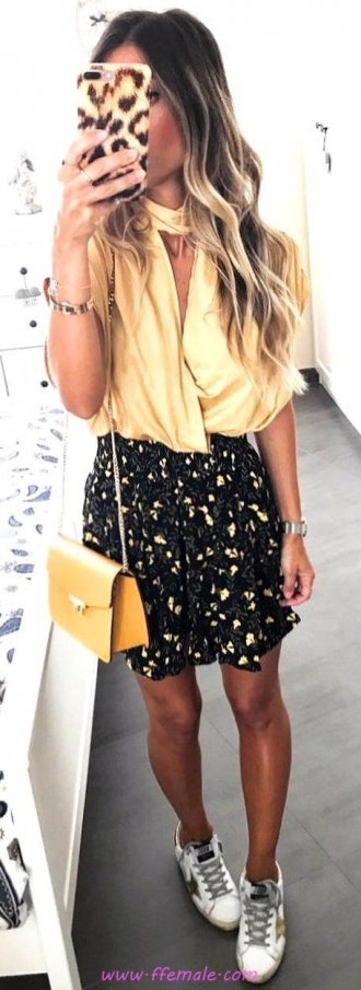 Top adorable and shiny inspiration idea - posing, yellow, handbag