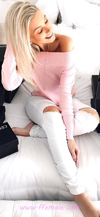 Comfortable & Super Goods - trendy, photoshoot, modern