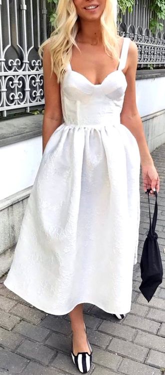 Cute & Furnished Look - graceful, elegance, posing