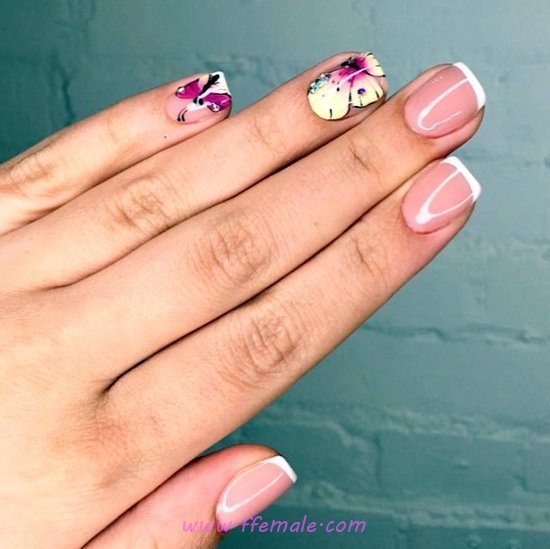 Dainty Orderly French Nail Art Ideas Dainty & Orderly French Nail Art Ideas - nailswag, getnails, nailart, royal
