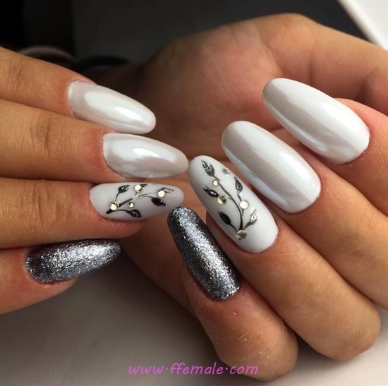 Orderly Dainty Gel Manicure Art Ideas - nails, party, trendy, hilarious