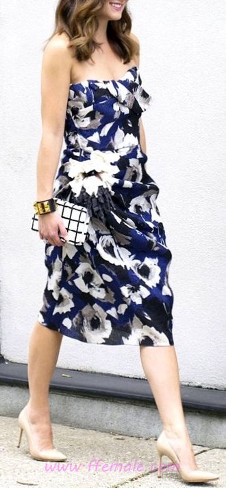 Relaxed And Awesome Midsummer Garments - trendsetter, charming, fancy, posing